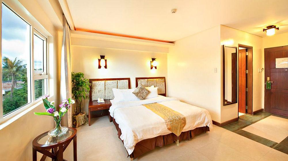 Golden Phoenix Hotel Boracay Manoc-Manoc Экстерьер фото