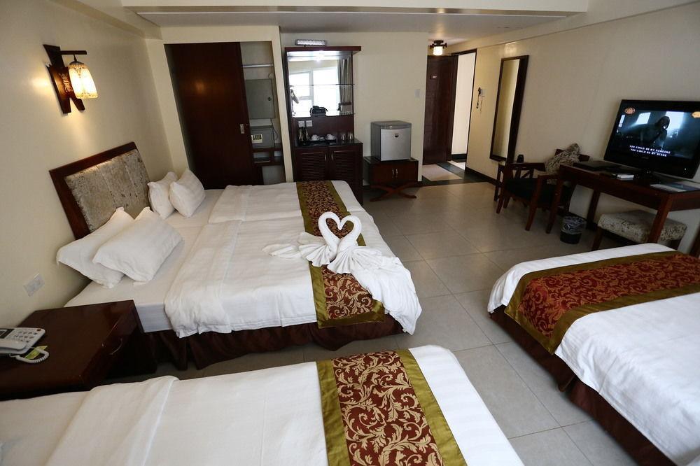 Golden Phoenix Hotel Boracay Manoc-Manoc Экстерьер фото