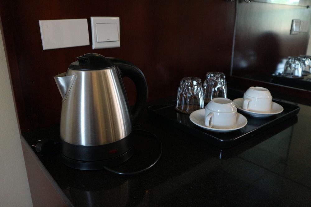 Golden Phoenix Hotel Boracay Manoc-Manoc Экстерьер фото
